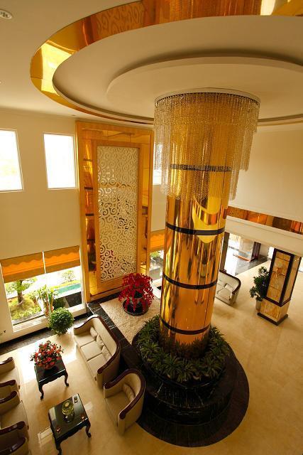 โรงแรมโกลเดน ฮาลอง Nan Giang ภายนอก รูปภาพ